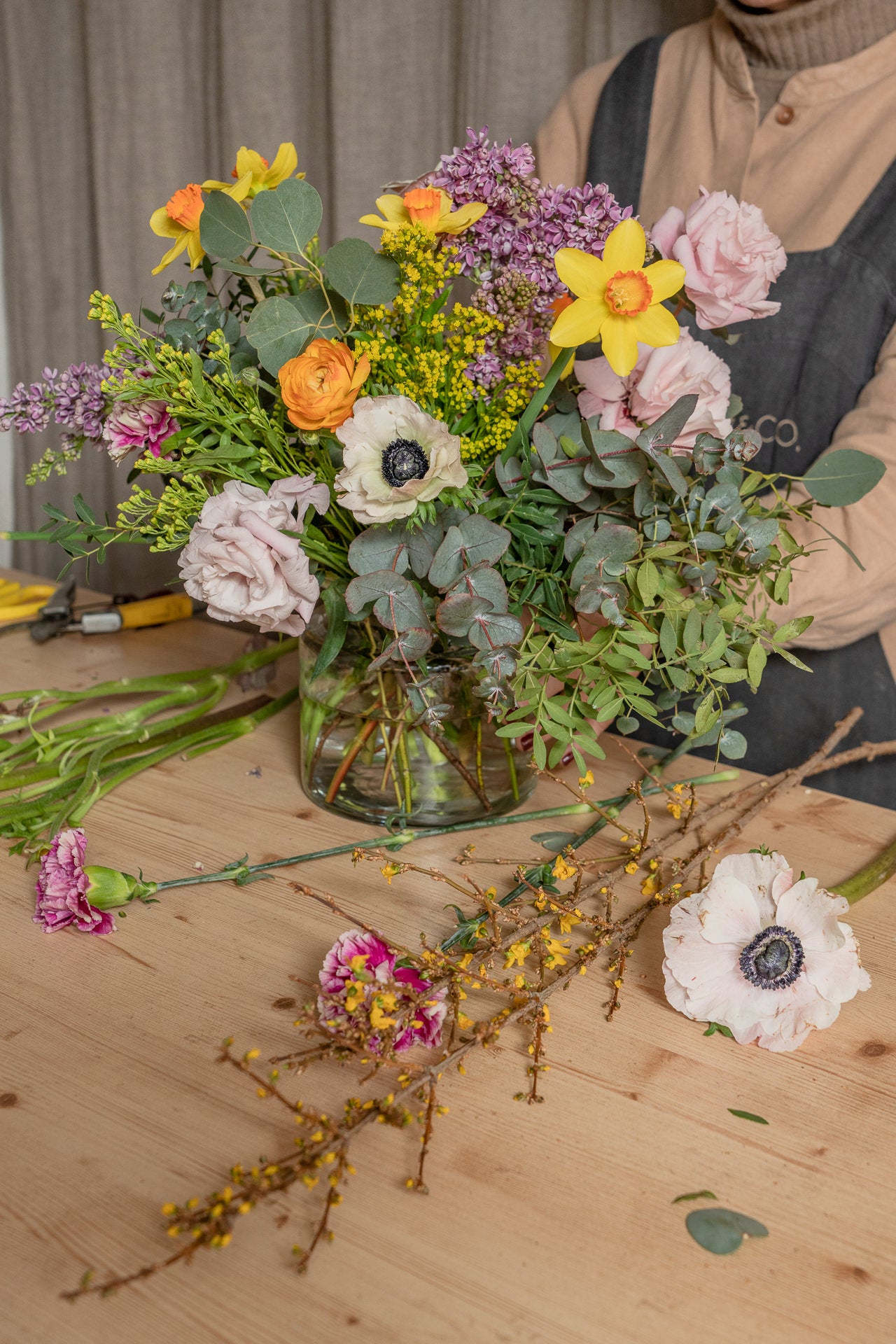 Taller Jarrón con Flores Primavera 9 de Mayo 3