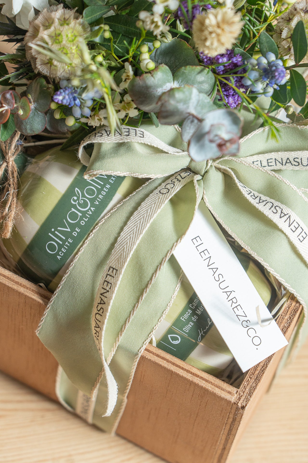 Caja Regalo con aceite y picos 7