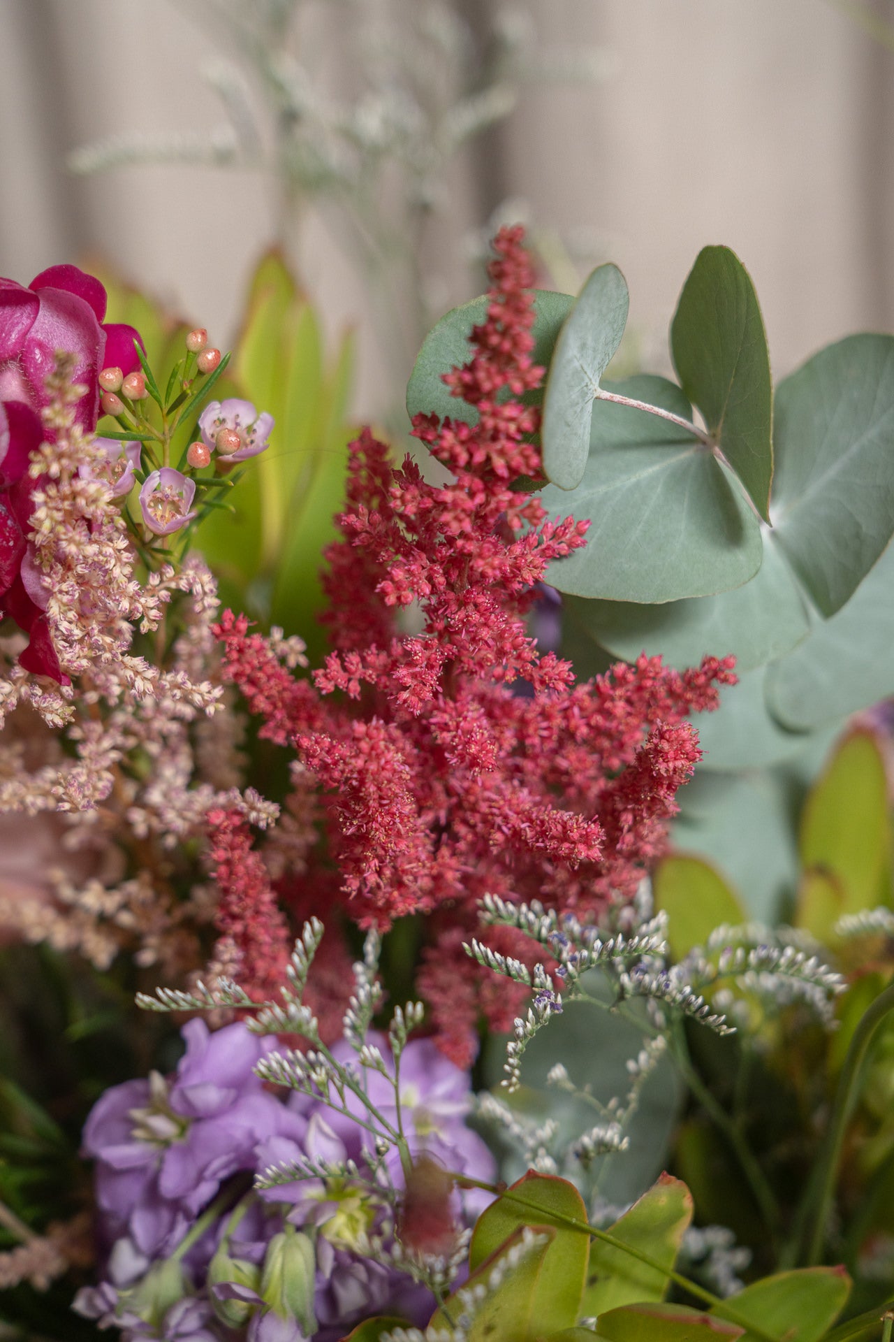 Cesto de Palma con Flores Frescas 13